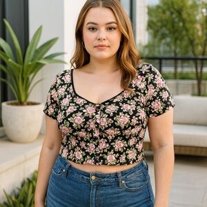 Forever 21 Women's 1XL black floral crop sweatheart Neckline Baby Doll